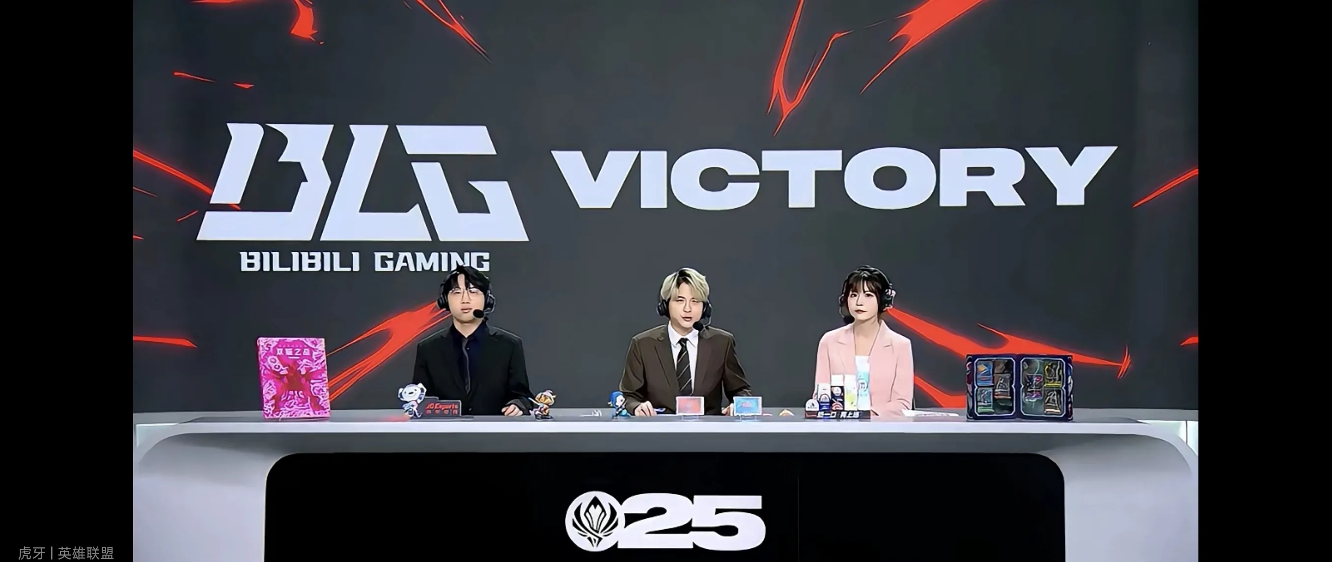 DB官方网站-关于CLG绝杀GEN，Lehends团战一打五激烈交锋四强赛，让粉丝疯狂欢呼的信息