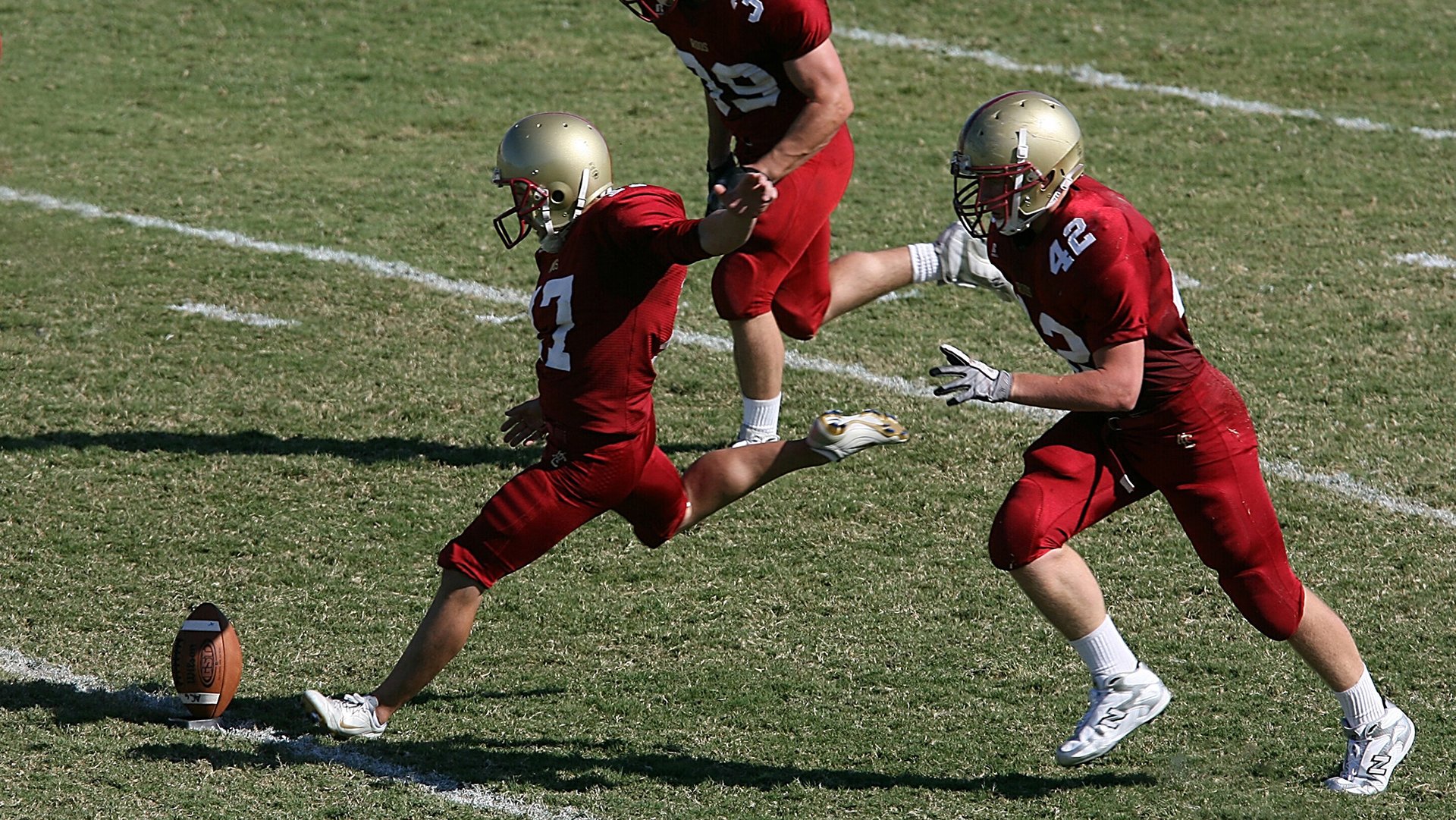 从维也纳到迦太基，阿什拉夫的90分钟，如何用一场比赛定义现代边卫的终极形态？